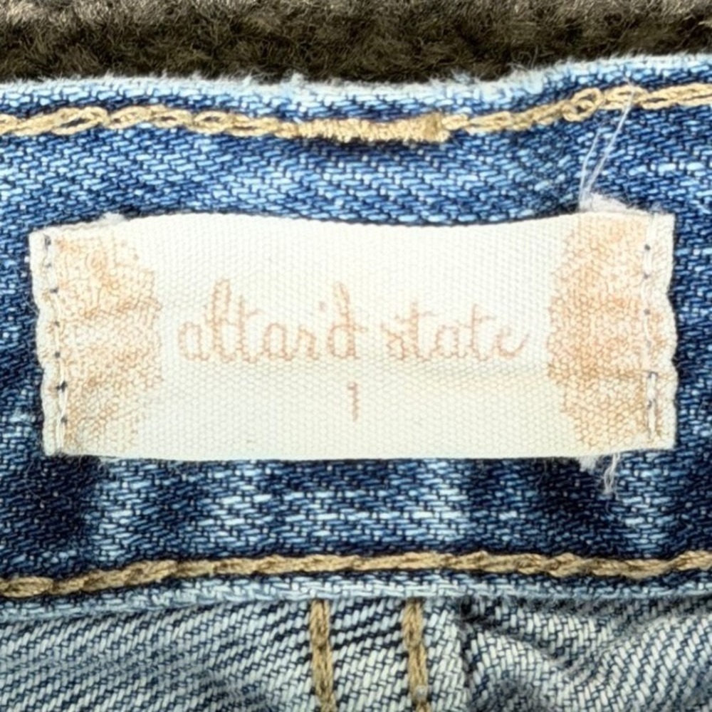 Altard State Petra 153 Distressed Denim Shorts Medium Wash Blue Womens Size 1/24 - Picture 2 of 9